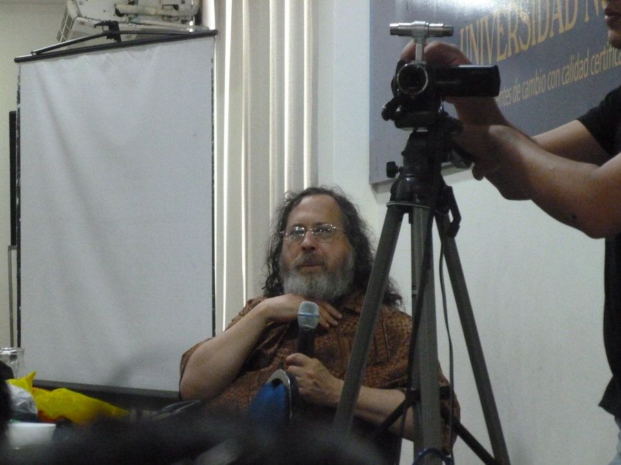 Richard Stallman in a Conference in Santa Cruz, Bolivia